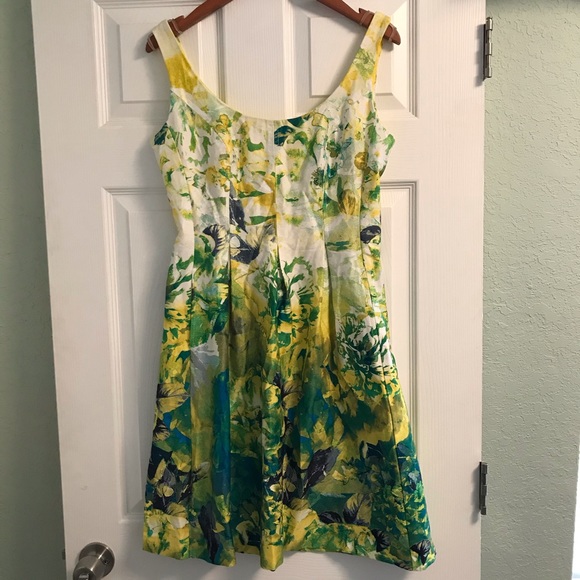 Nine West Dresses & Skirts - Nine West women’s 4 dress green and yellow